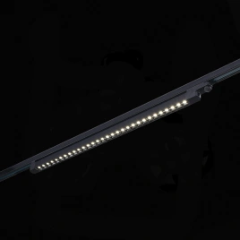 ST662.446.30 Св-к трек. Черный LED 1*30W 4000K 2 400Lm Ra>90 48° IP20 L935xW33xH73 165-265V